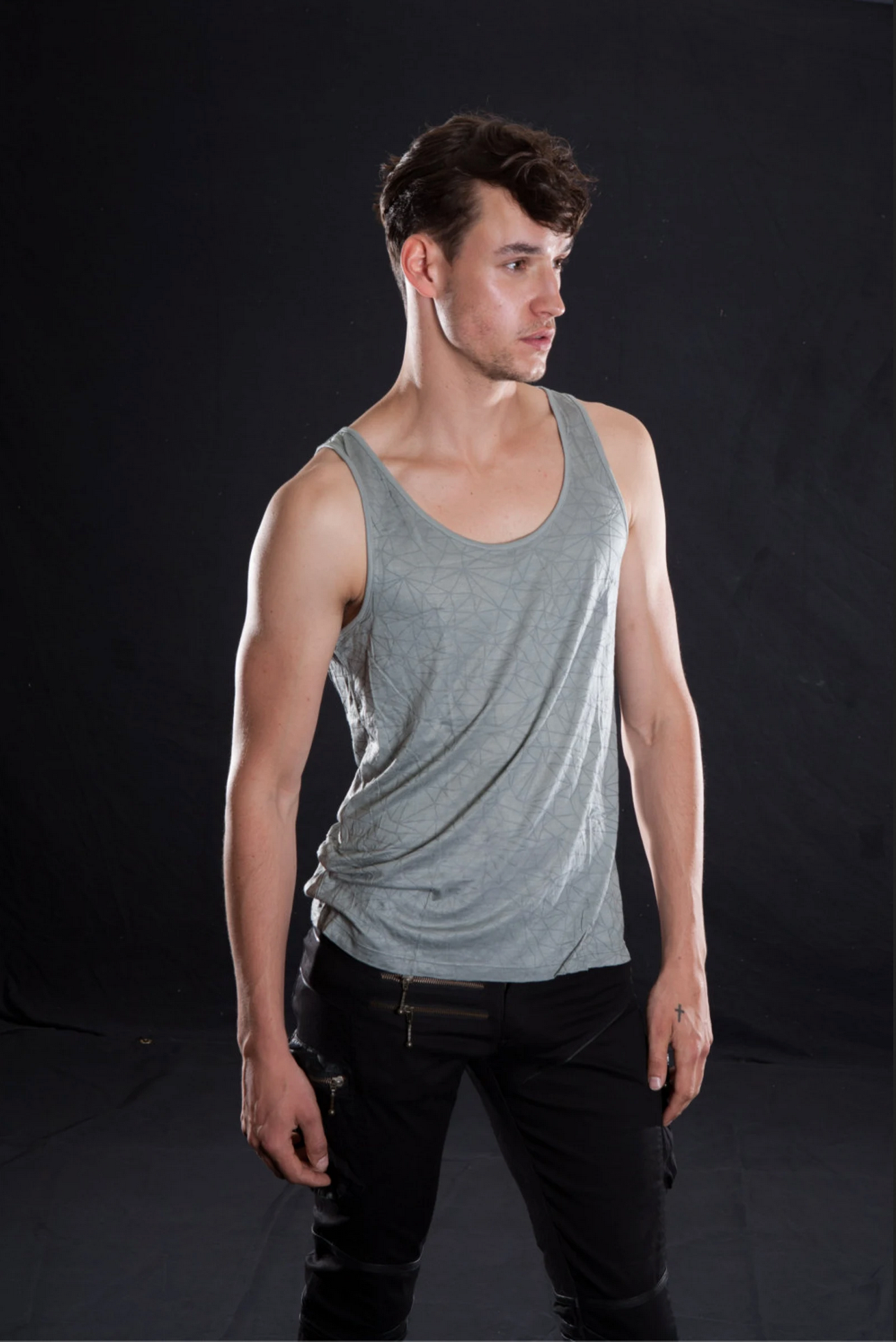 LOWPOLY SINGLET